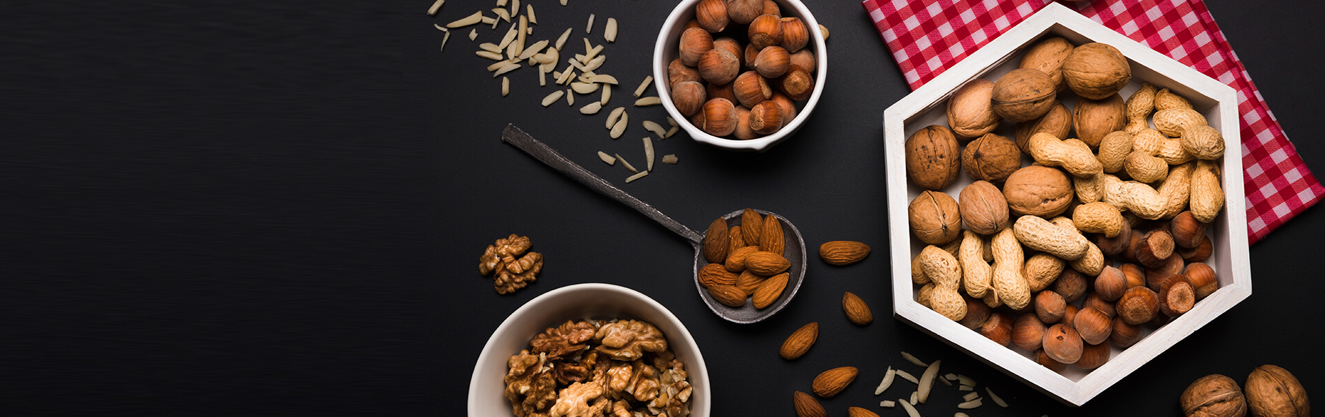 Nuts-in-Sri-Lanka-Almonds